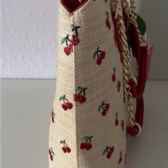 ☀️Betsey Johnson Straw Tote Embroidered Cherry 🍒 Purse - Picture 6 of 9